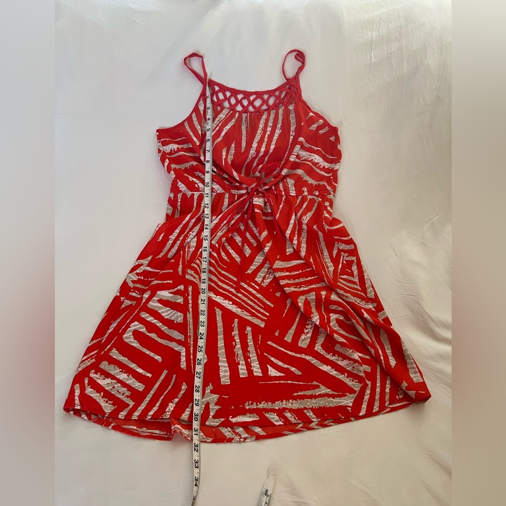 Sleeveless adjustable tie waist cut-out neck detail dress orange/cream Small